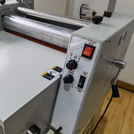 Precio automático de la máquina laminadora en caliente y terrones